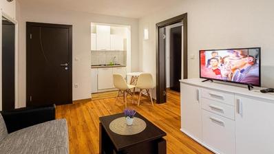 Plitvická jezera, Rudanovac, dům 350 m², nově zrekonstruovaný s 10 apartmány