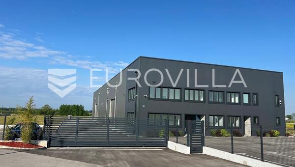 Zona economica, Pisarovina I., capannone di produzione e stoccaggio 1126 m²