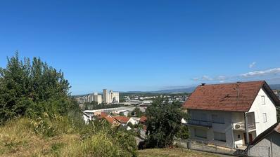 Pozega, byggetomt 1150 m² med flott utsikt