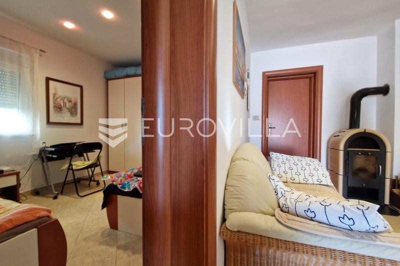 Vir - Dom z 3 Apartamentami, Widokiem na Morze i Śródziemnomorskim Ogrodem, zaledwie 60 m od Morza - 19