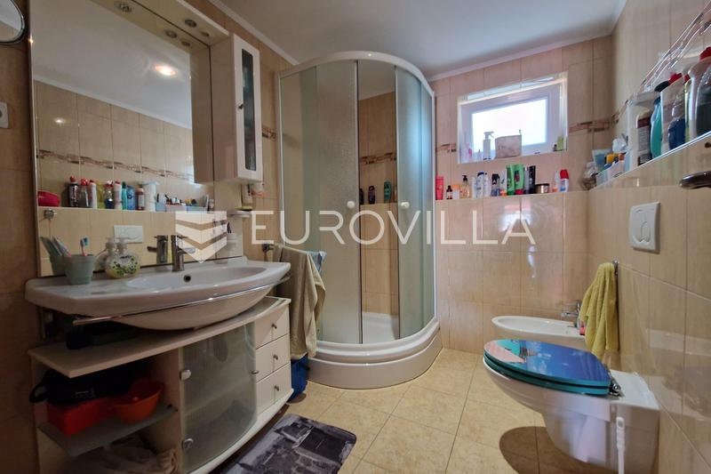 Vir - Dom z 3 Apartamentami, Widokiem na Morze i Śródziemnomorskim Ogrodem, zaledwie 60 m od Morza - 24