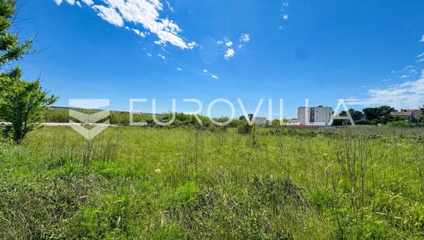 Pag, Povljana, građevinsko zemljište 1.225 m², 700 m od mora