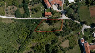 Istra, Poreč okolica - zemljište s građevinskom dozvolom i projektom kuće s bazenom