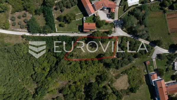 Ístria, Arredores de Poreč - Terreno Edificável com Licença e Projeto de Casa com Piscina