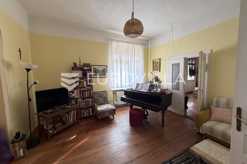 Đakovo, autentična kuća od 150 m² na parceli od 989 m² - 1