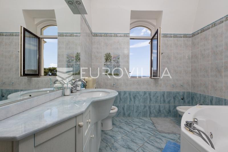 Opatija, Zentrum, Luxus-Penthouse von 220 m² mit Dachterrasse und zwei Parkplätzen - 25