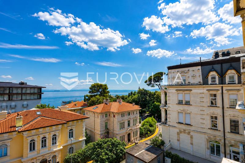 Opatija, Zentrum, Luxus-Penthouse von 220 m² mit Dachterrasse und zwei Parkplätzen - 1