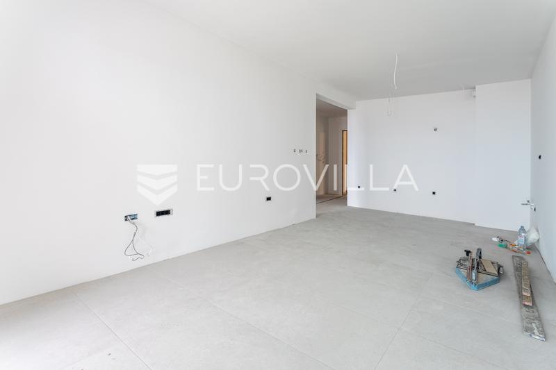 Čiovo, Okrug Gornji, dvosoban stan na prvom katu