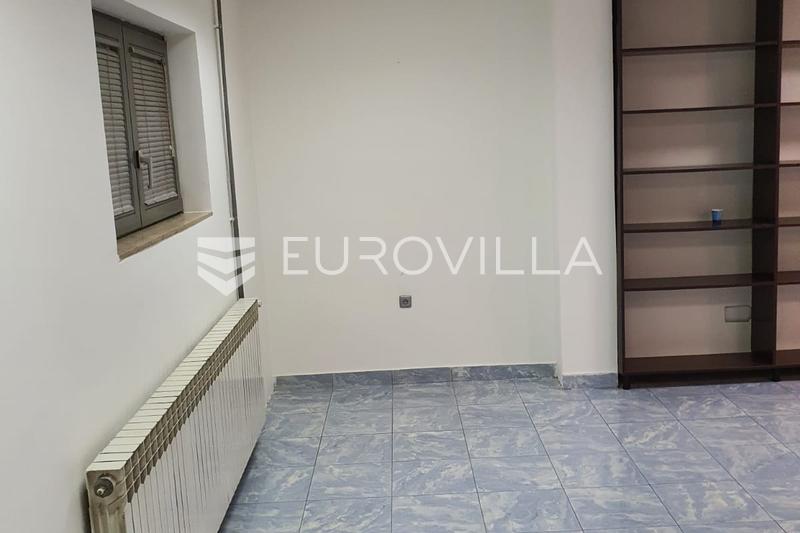 Zagabria, Tresnjevka, via Ozaljska, attraente immobile commerciale fronte strada su due livelli di 110 m² - 5