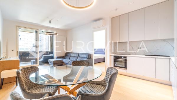 Zagreb, Heinzelova VMD, stambeno/poslovni prostor 77 m² GARAŽA 19 M2