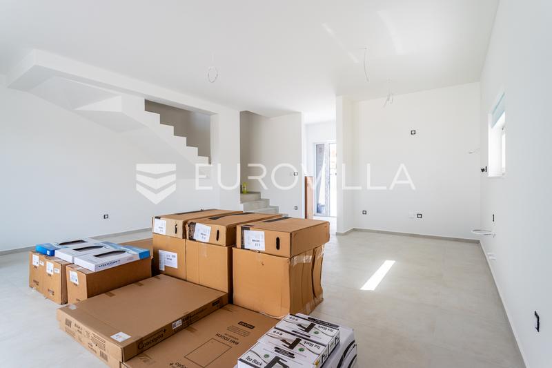 Vodice, moderne hus med swimmingpool og privat have, C3 - 6