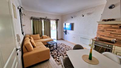 Pakostane, apartamento de três quartos com jardim em uma excelente localização