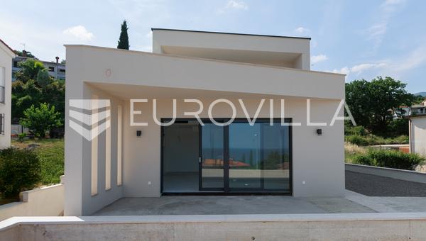 Lovran, központ, exkluzív villa medencével és panorámás kilátással a tengerre