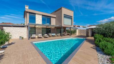 Istrien, Umag, Smuk villa med pool, 156 m²