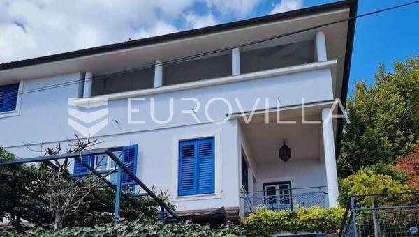 Opatija, Pobri, casa con un hermoso jardín paisajístico y una vista panorámica al mar