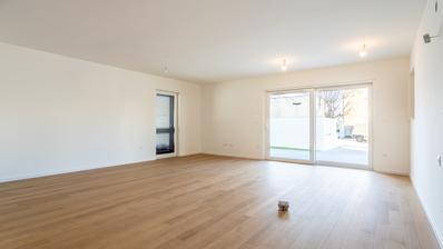 Vodice, NIEUWBOUW, ruim appartement met tuin in het centrum, 146,06 m²