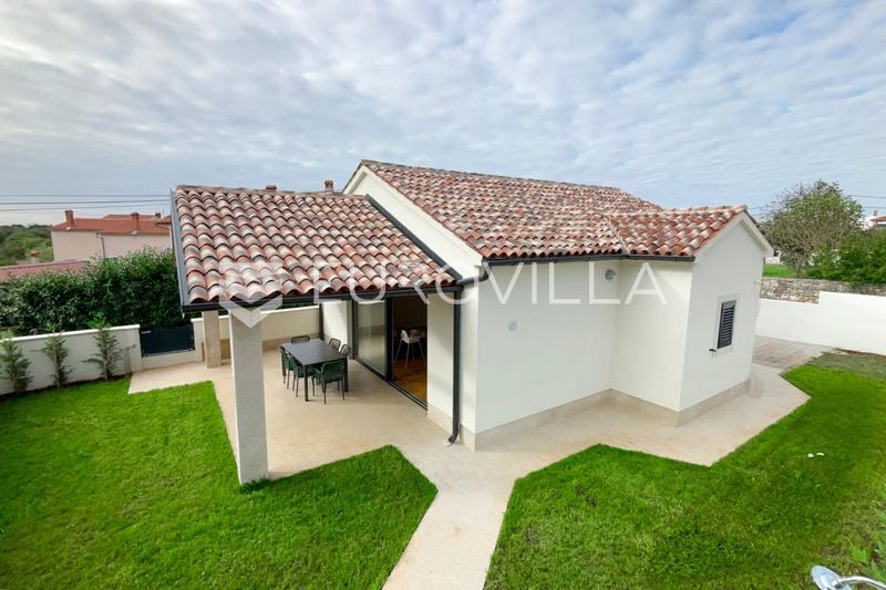 Istria, Bale, modern one-story house in the center