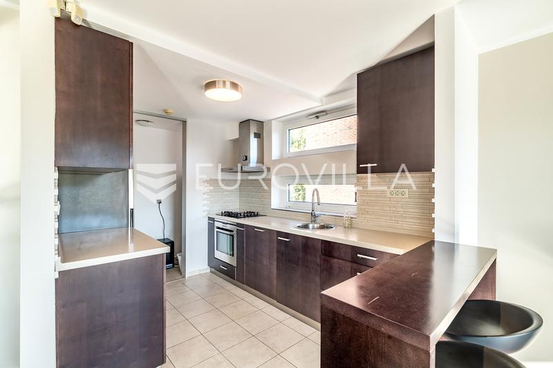 Zagreb, Zelengaj-Kraljevec, apartamento amueblado de tres habitaciones de 112 m² y 2 plazas de aparcamiento exteriores - 5
