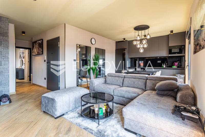Split, Sirobuja - apartamento de dois quartos totalmente mobilado com vista para o mar - 1
