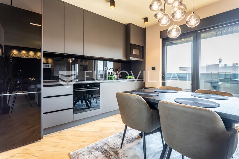 Split, Sirobuja - apartamento de dois quartos totalmente mobilado com vista para o mar - 2
