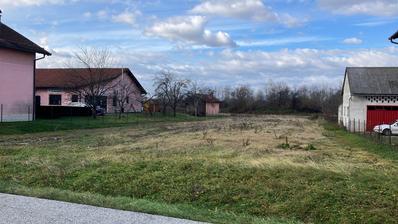 Velika Gorica, Markusevec Turopoljski, Arsa 1.649 m² - Cowboy Ranch'ın yanında sakin konum