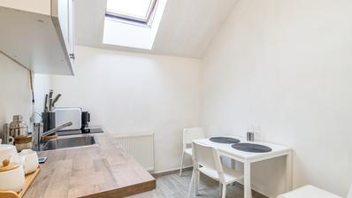 Trešnjevka, nyrenoveret toværelses lejlighed på 68 m²
