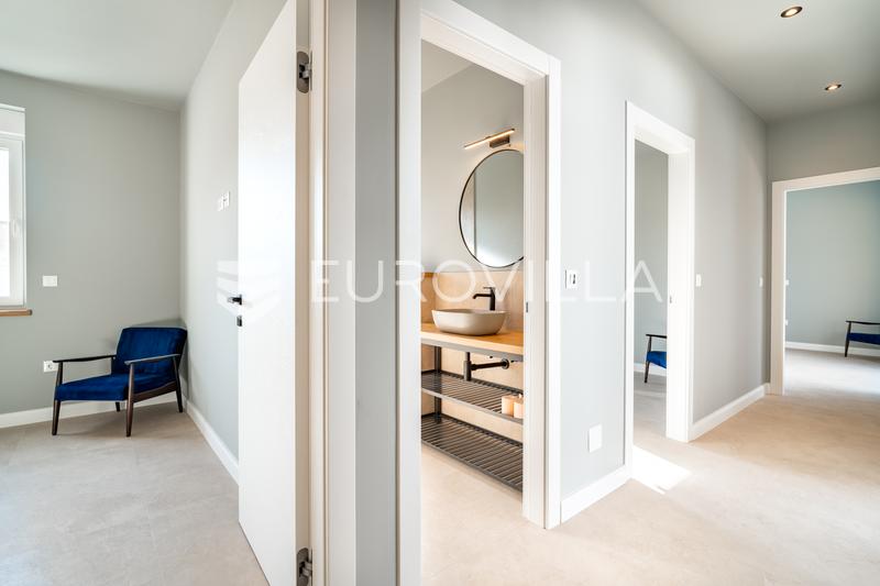 Zadar, Ninski stanovi, modern huis met zwembad op een rustige locatie - 37