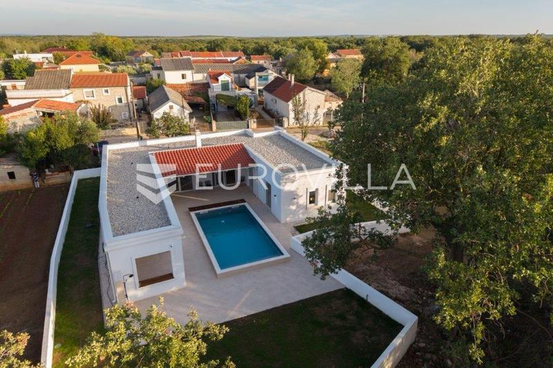Zadar, Ninski stanovi, modern huis met zwembad op een rustige locatie - 93