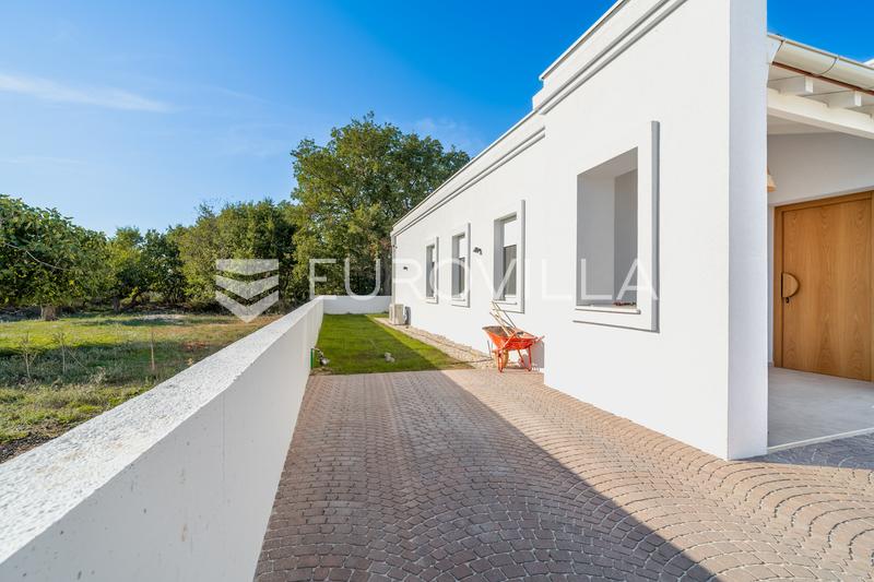 Zadar, Ninski stanovi, modern huis met zwembad op een rustige locatie - 65