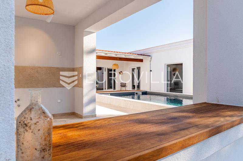 Zadar, Ninski stanovi, modern huis met zwembad op een rustige locatie - 8