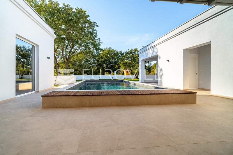 Zadar, Ninski stanovi, modern huis met zwembad op een rustige locatie - 2