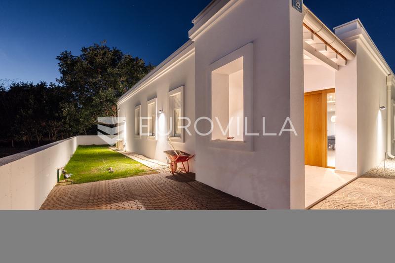 Zadar, Ninski stanovi, modern huis met zwembad op een rustige locatie - 21