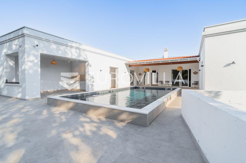 Zadar, Ninski stanovi, modern huis met zwembad op een rustige locatie - 5