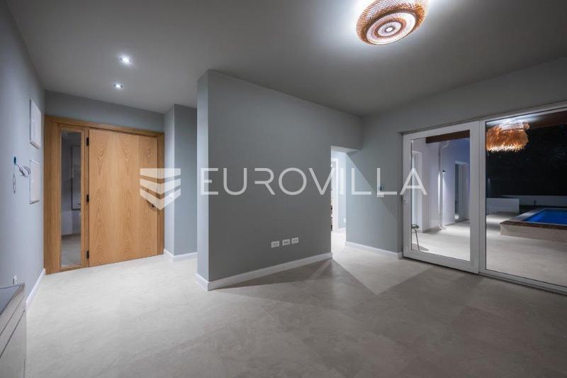 Zadar, Ninski stanovi, modern huis met zwembad op een rustige locatie - 81