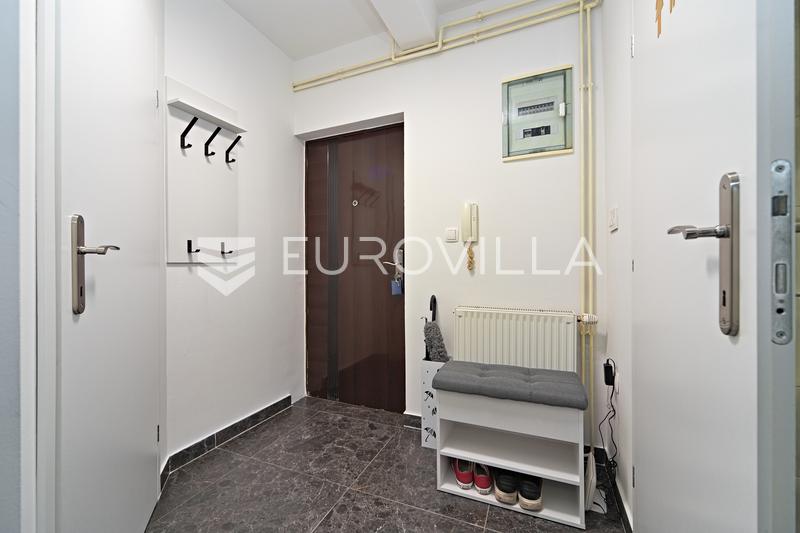 Osijek, Sentrum - Møblert og fullstendig renovert 37 m² leilighet til salgs - 15