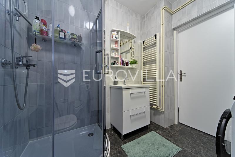Osijek, Sentrum - Møblert og fullstendig renovert 37 m² leilighet til salgs - 11