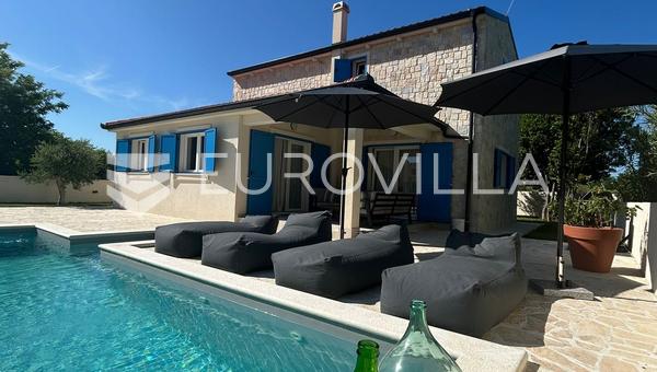 Zadar, Privlaka, smukt feriehus med swimmingpool