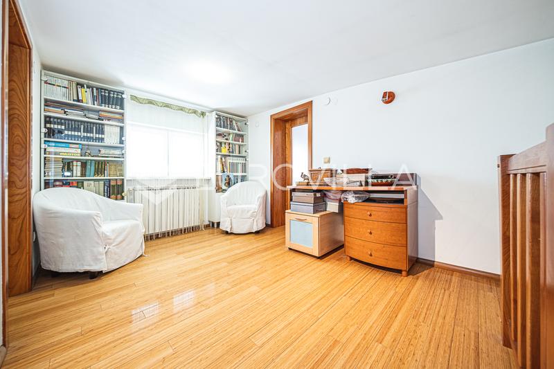 Záhřeb, Borovje, funkční čtyřpokojový byt 130 m² parkování - 15