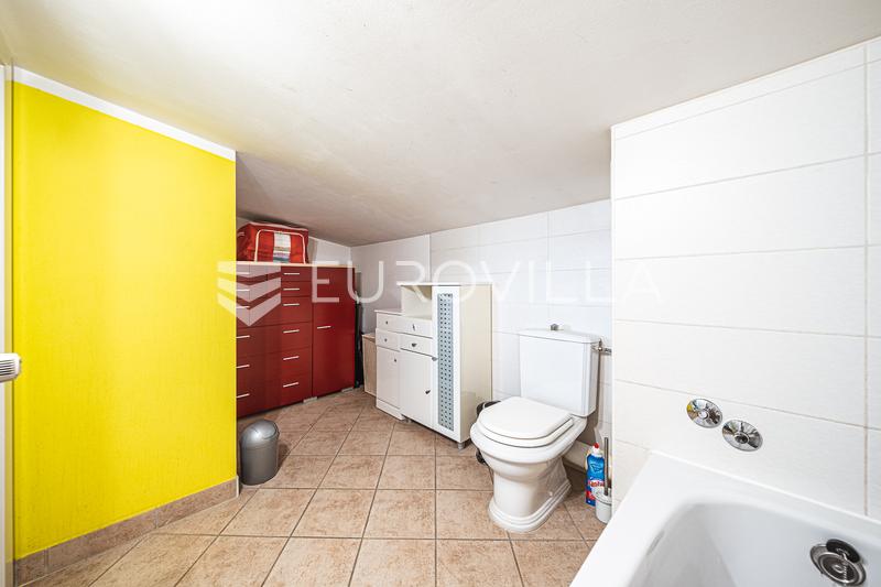 Záhřeb, Borovje, funkční čtyřpokojový byt 130 m² parkování - 19