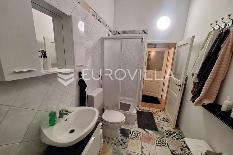 Karlovac, Centar, stan 80 m², novouređen na odličnoj lokaciji - 10