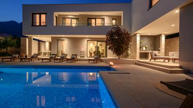 Kastel Sucurac - villa met zwembad en uitzicht op zee