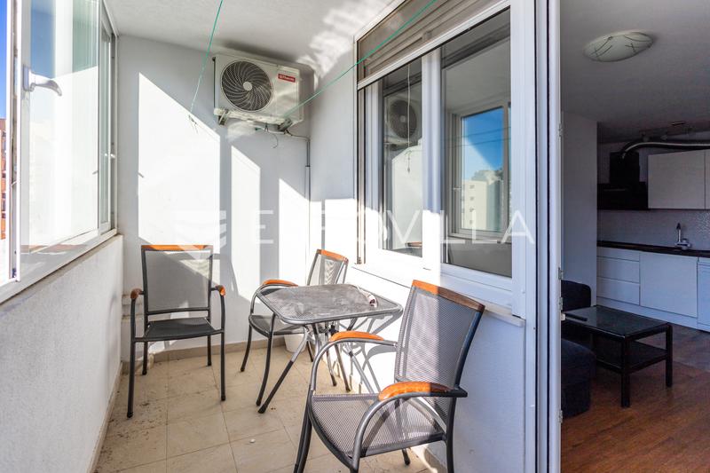 Exklusives Angebot, Split, Pujanke, Einzimmerwohnung mit offenem Stadtblick - 9