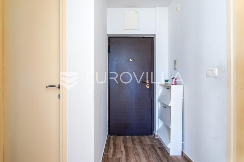 Exklusives Angebot, Split, Pujanke, Einzimmerwohnung mit offenem Stadtblick - 14