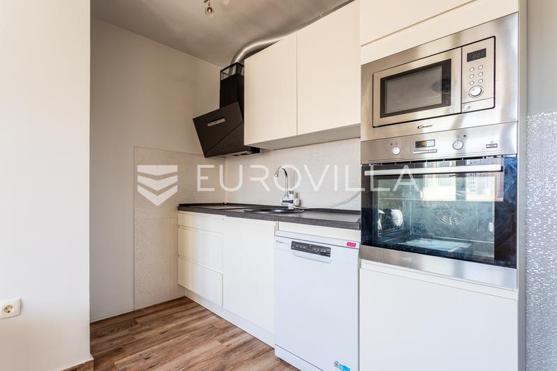 Exklusives Angebot, Split, Pujanke, Einzimmerwohnung mit offenem Stadtblick - 6