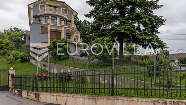 Varaždinske Toplice, Központi ház panorámás kilátással