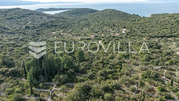 Pelješac, Nakovanj, poljoprivredno zemljište površine 6 501 m²