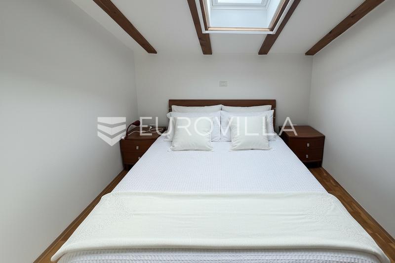 Istria, Novigrad, Atraktívny mezonetový apartmán s výhľadom na more a spoločným bazénom - 10