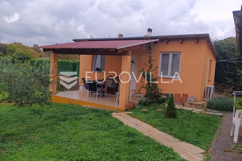 Istra, Šorići, najam kućice 45m2 s jednom spavaćom sobom u mirnom naselju