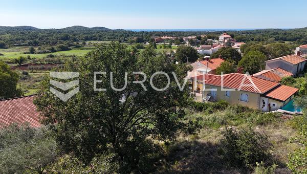 Istrien, Gebiet Vrsar - Baugrundstück von 527 m² mit Meerblick