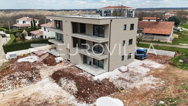 Istra, Poreč, luksuzni stan s panoramskim pogledom na more i velikom terasom